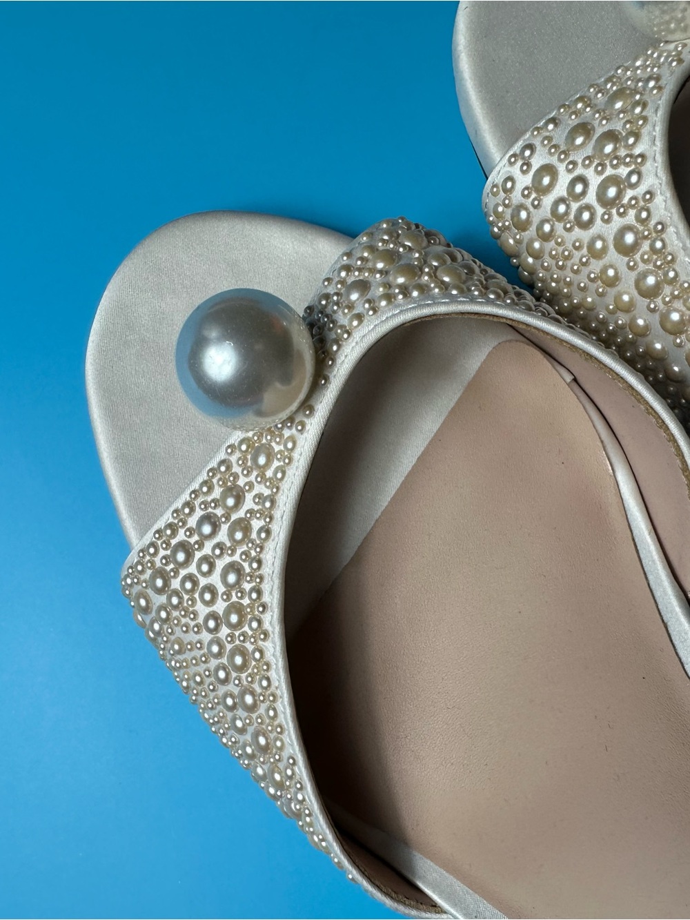 ANTONIO MELANI Pearl-Embellished Ivory Satin Heels - Picture 11 of 12